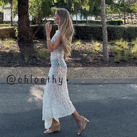 Zara LONG ASYMMETRIC LACE DRESS - Picture 15 of 16